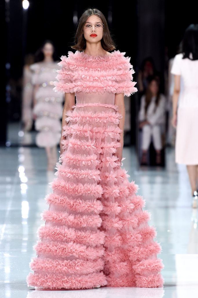 Ralph & Russo Unveils Its SS18 Couture Collection