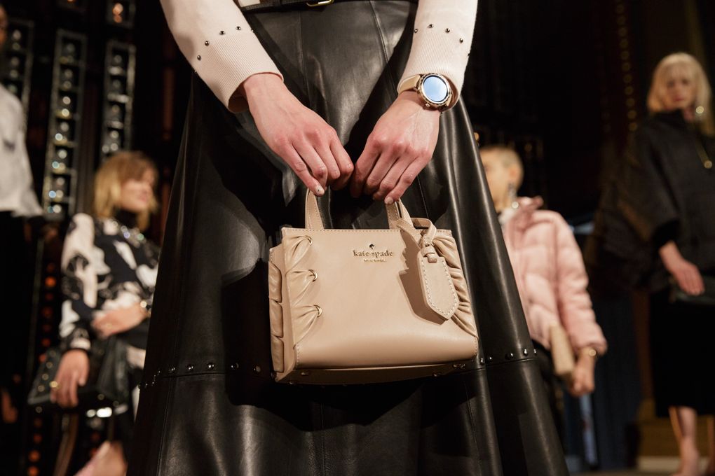 coolest-bag-trends-straight-runway-2018-new-york-fashion-week