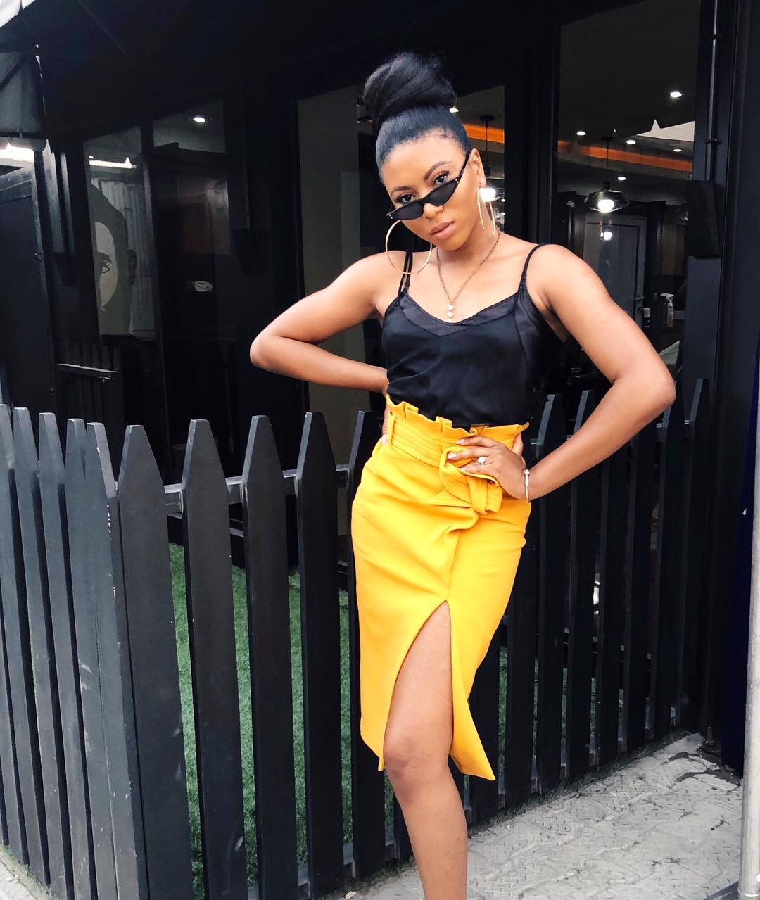 toke-makinwa-and-other-celebs-are-all-rocking-this-trending-cat-eye-sunglasses