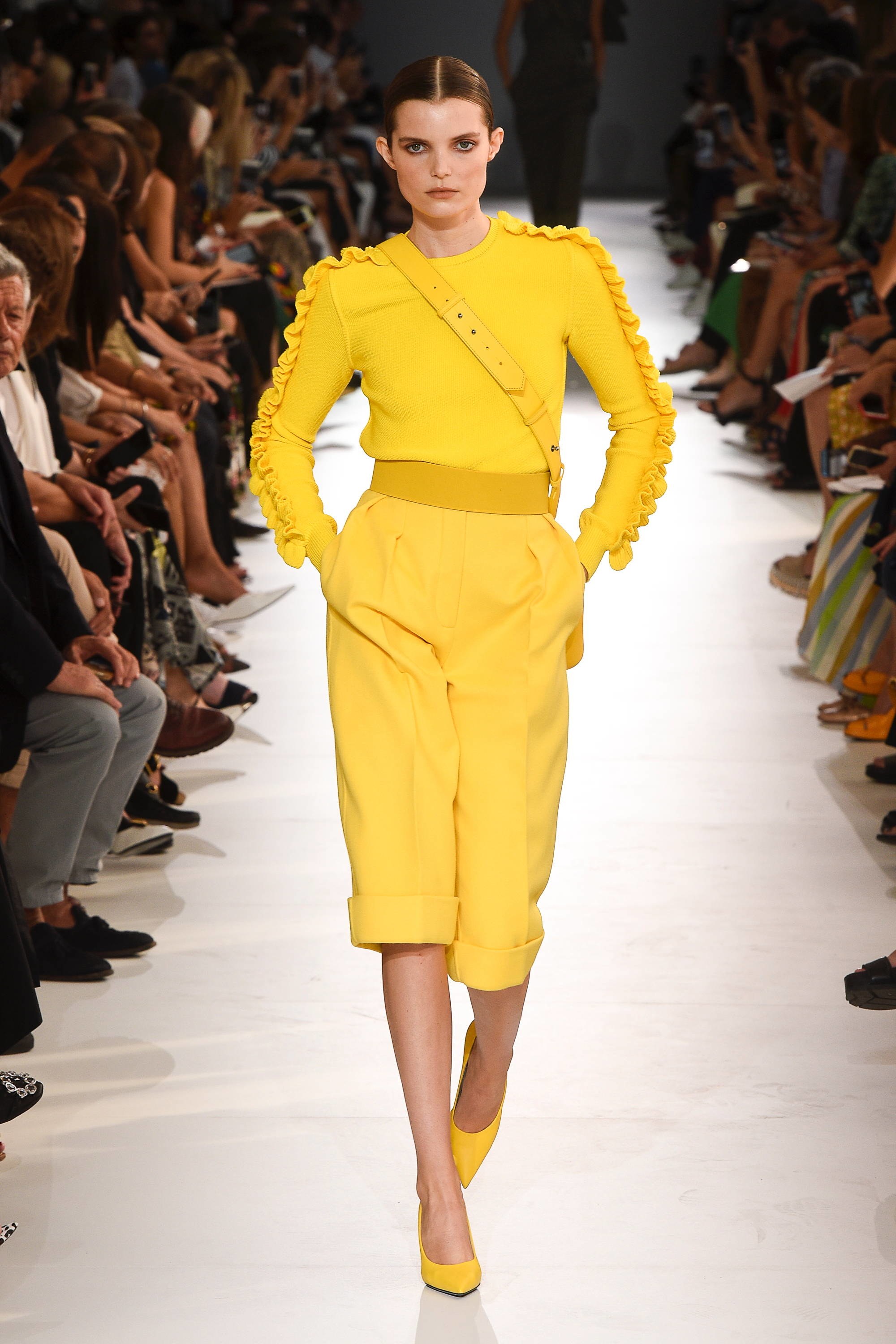 MFW: Max Mara SS19 Collection Is Elegantly Structured With Bold ...