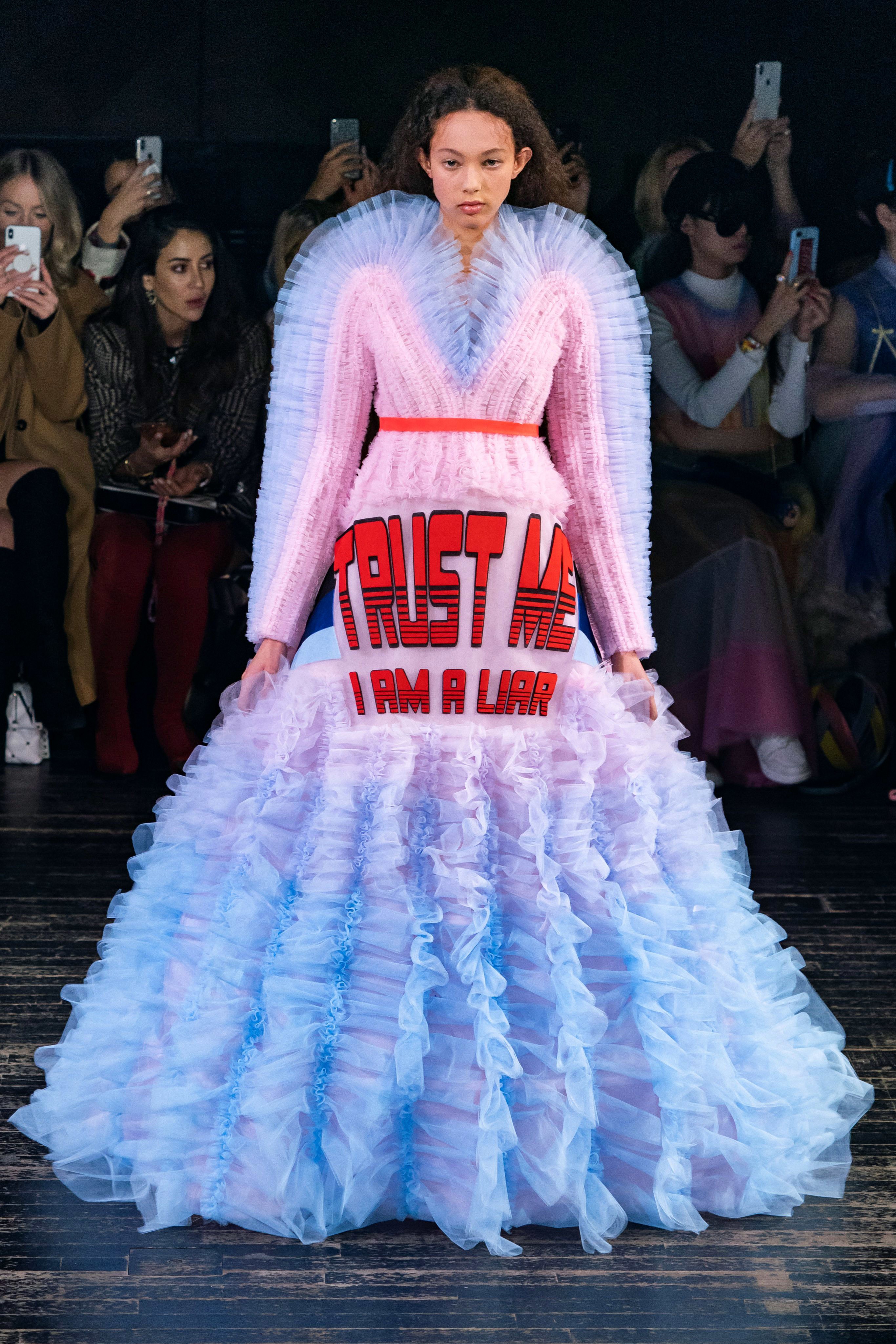 Viktor Rolf Spring 19 Couture Collection Was All About Haute Statements Style Rave
