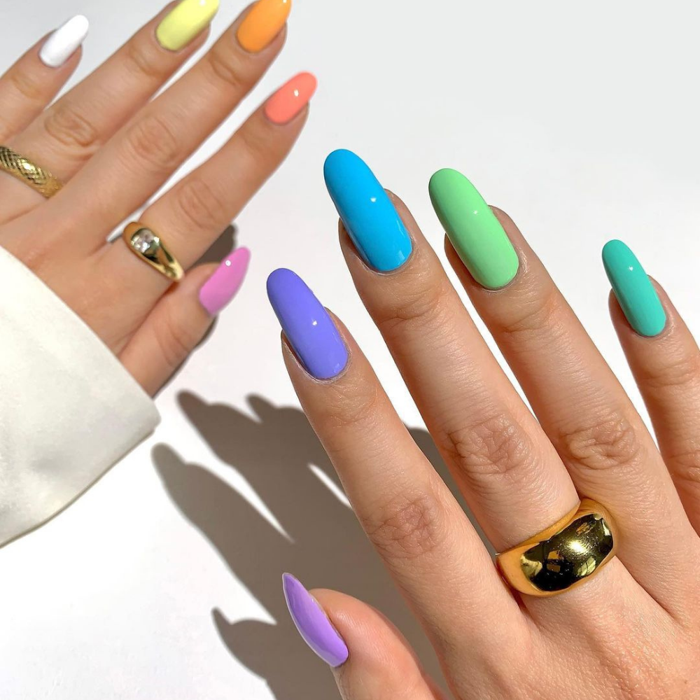 rainbow-nails-design-2022