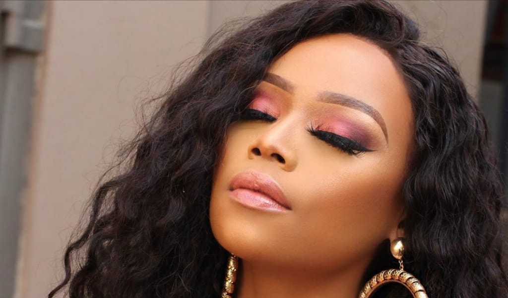 bonang-matheba-best-beauty-looks-subtle-face-beat-on-curly-hairstyle-style-rave