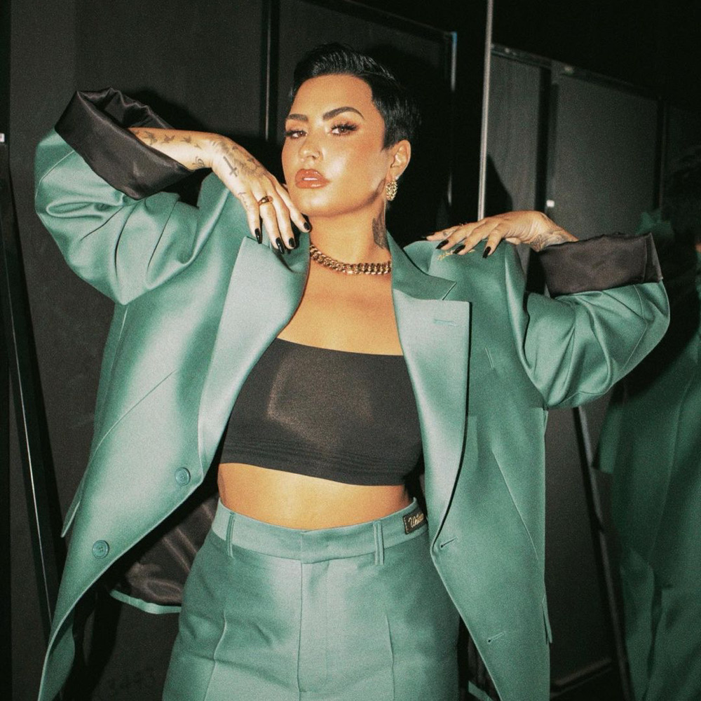 demi-lovato-opens-up-about-overdose-border-closure-andre-gomes-latest-news-global-world-stories-monday-november-2019-style-rave