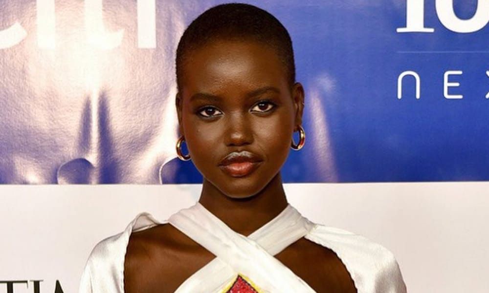 adut-akech-wins-model-of-the-year-british-fashion-awards-style-rave