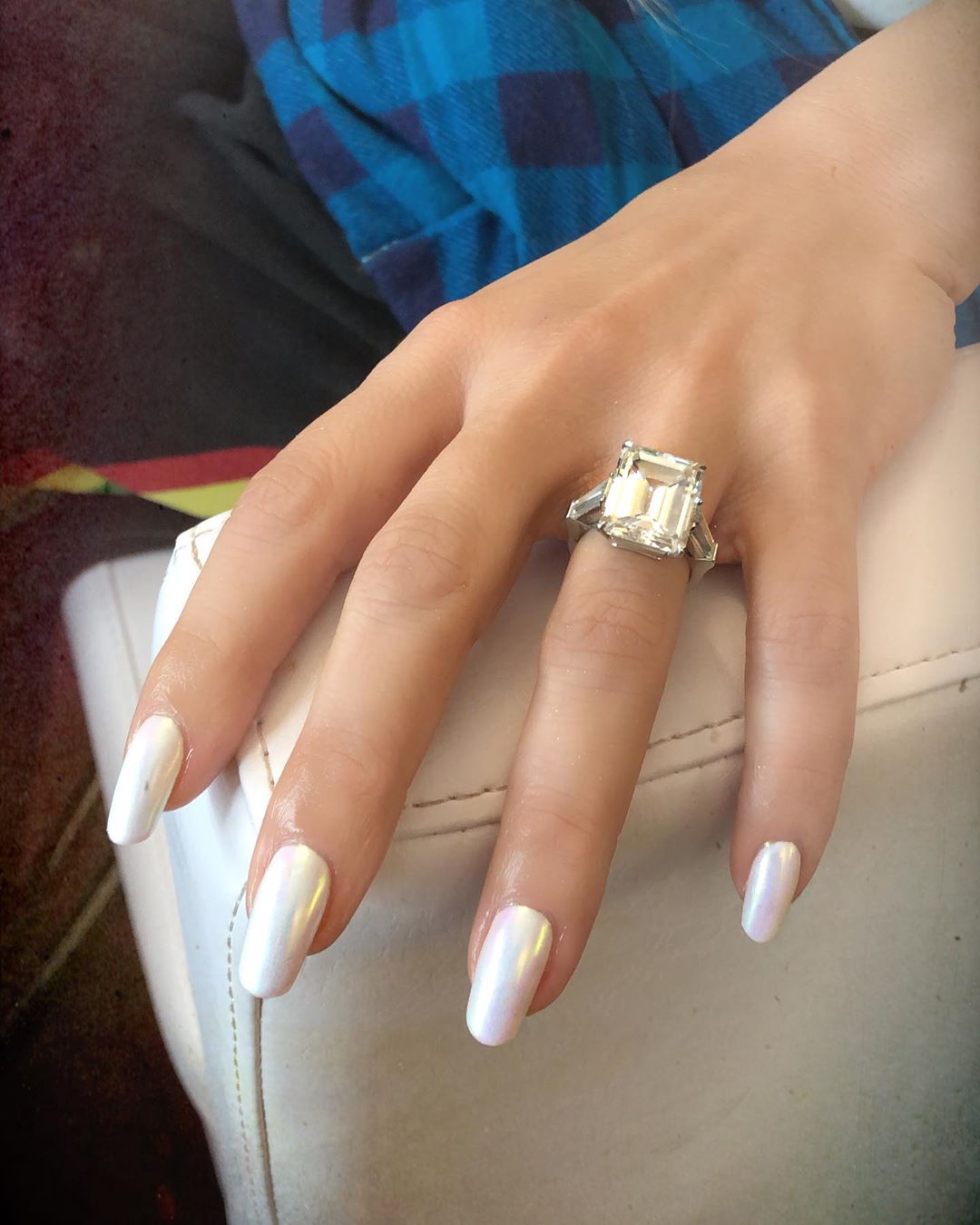 white-coffin-nails-style-rave