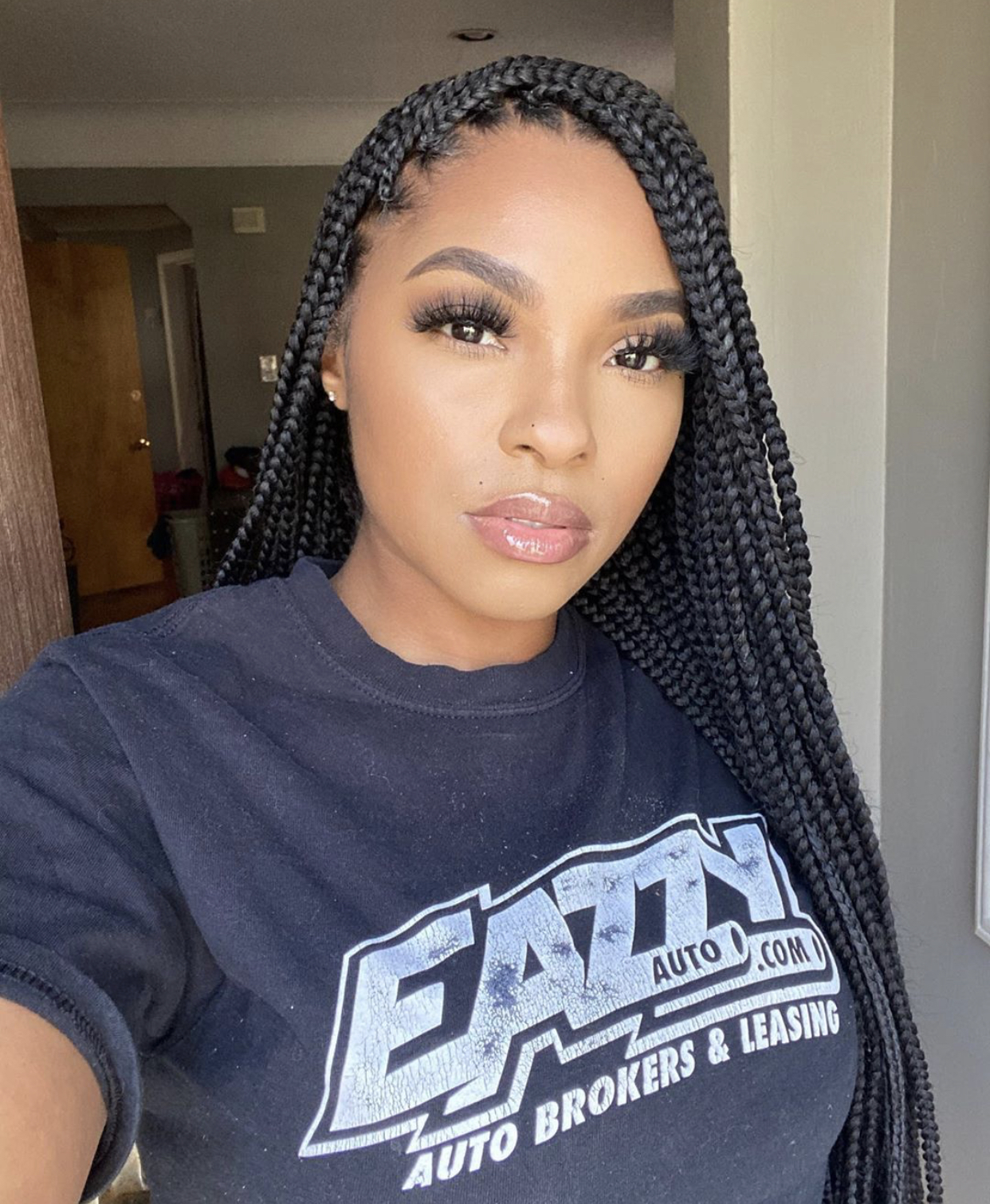 Jumbo Medium Knotless Box Braids