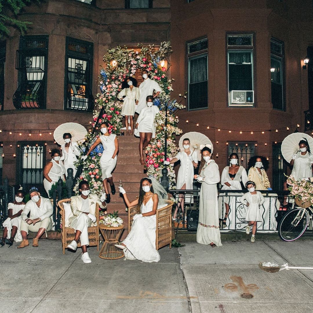 elaine-welteroth-and-jonathan-singletary-join-the-zoom-wedding-trend-on-their-brooklyn-stoop