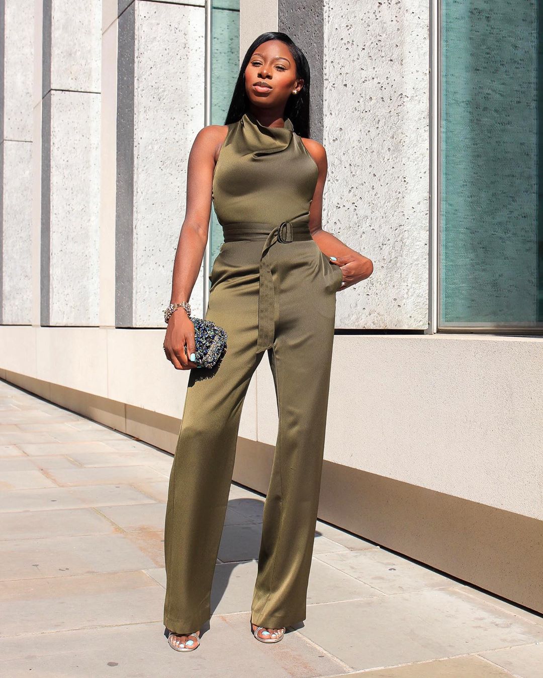 colors-that-go-with-olive-green-outfits