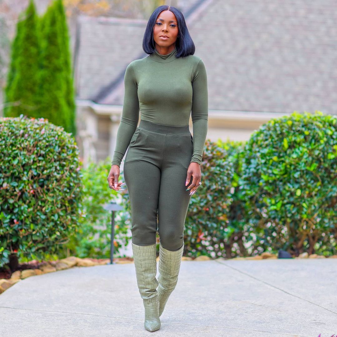 aminat-mcclurke-colors-that-go-with-olive-green-outfits