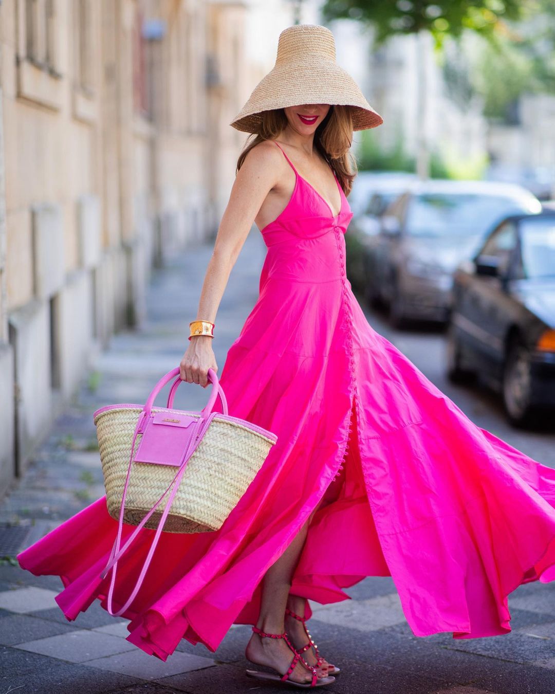 hot-pink-dress-50-french-girl-outfit-ideas-that-are-effortlessly-perfect-for-summer
