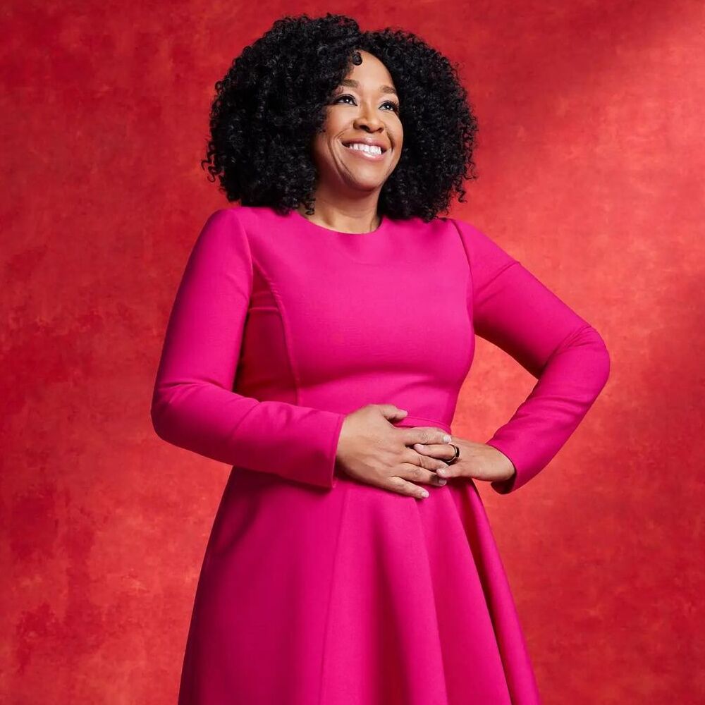 shonda-rhimes-net-worth-bridgerton-style-rave