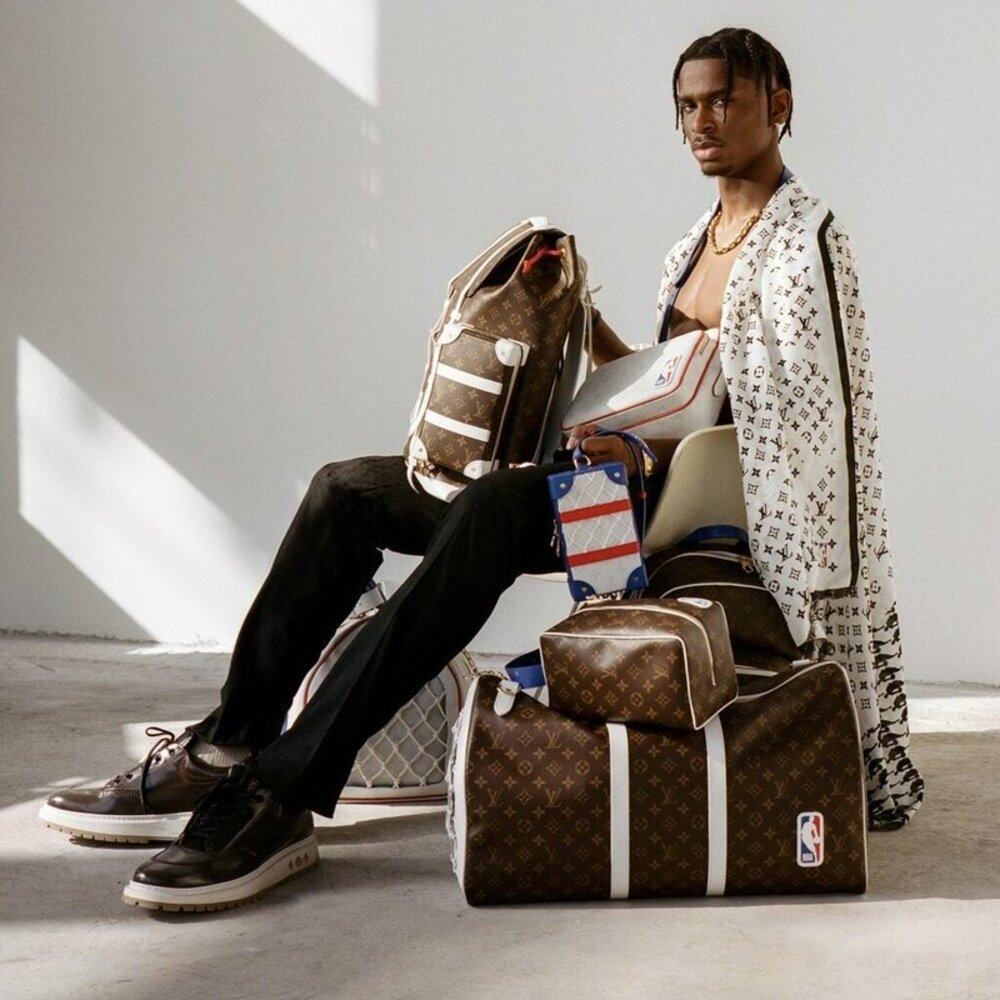 Túi đựng đồ Louis Vuitton x NBA Cloakroom Dopp Kit Bag  Sneaker Daily