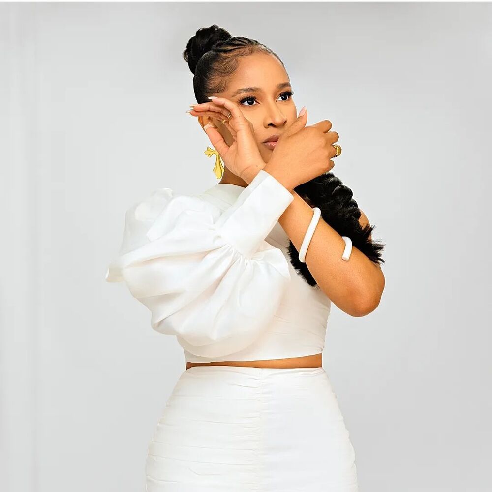 adesua-etomi-sue-me-style-rave