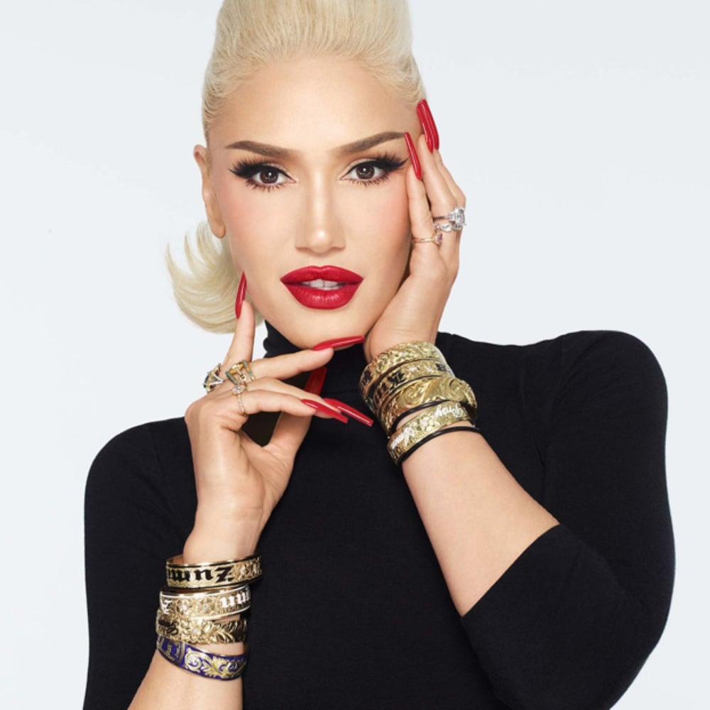 Gwen Stefani Talks Holidays And Make Up Tutorials And More