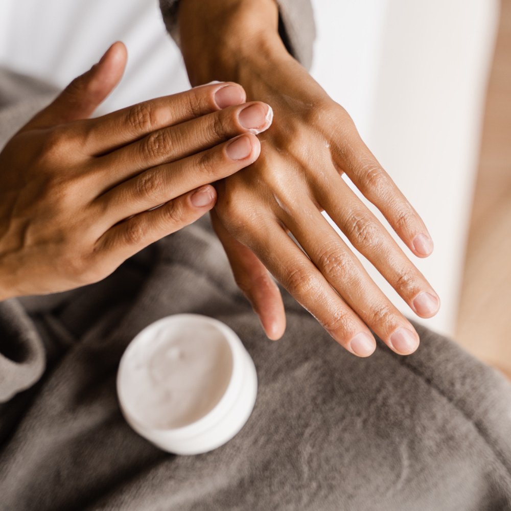 skin-peeling-on-hands-treatment-style-rave