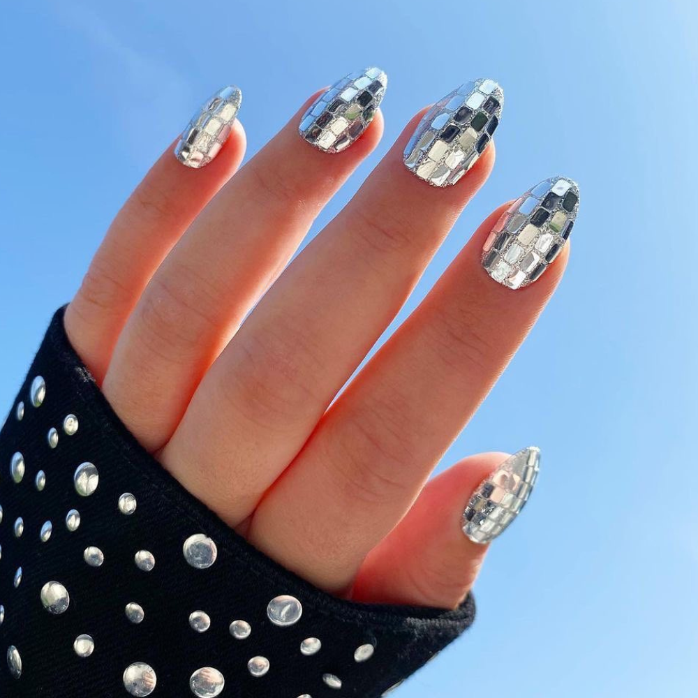 how-to-achieve-disco-ball-nails-style-rave