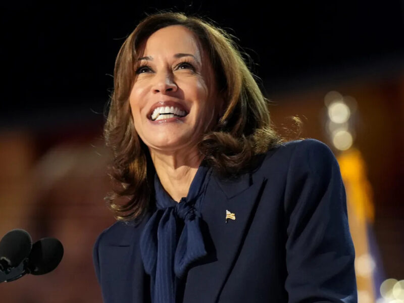 kamala-harris-memoir-style-rave