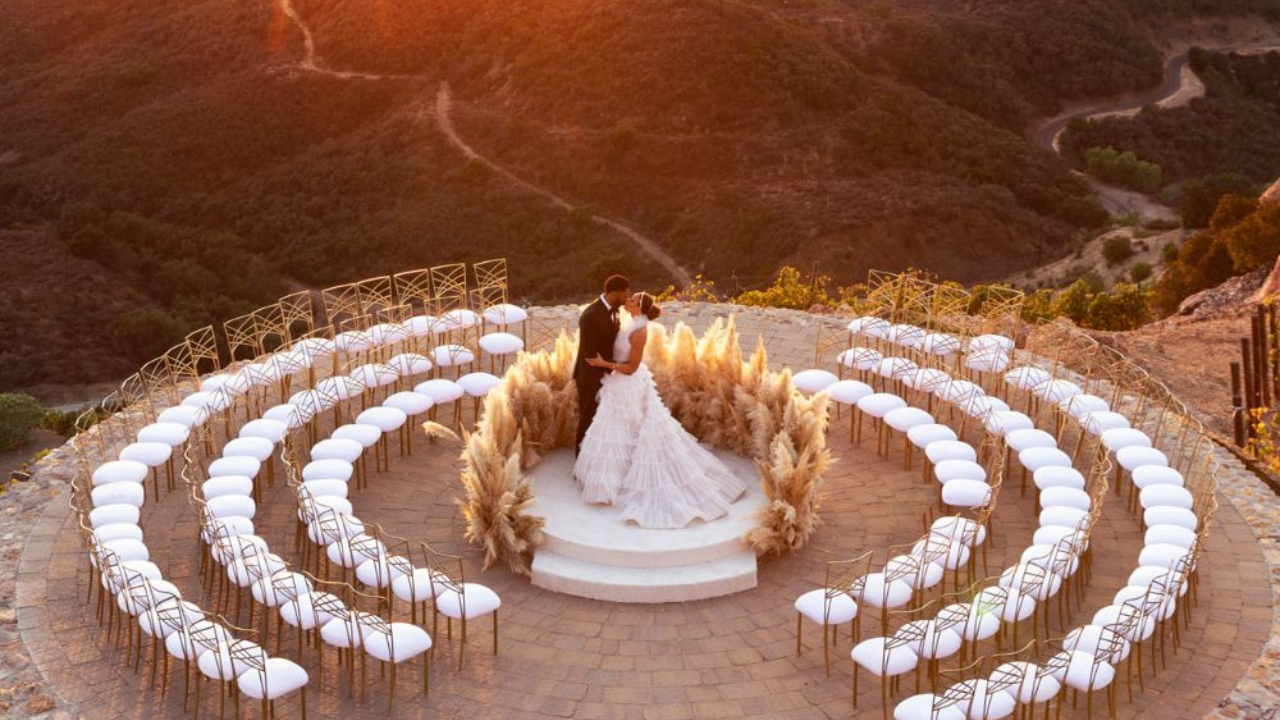 fall-micro-wedding-venues-in-america-style-rave