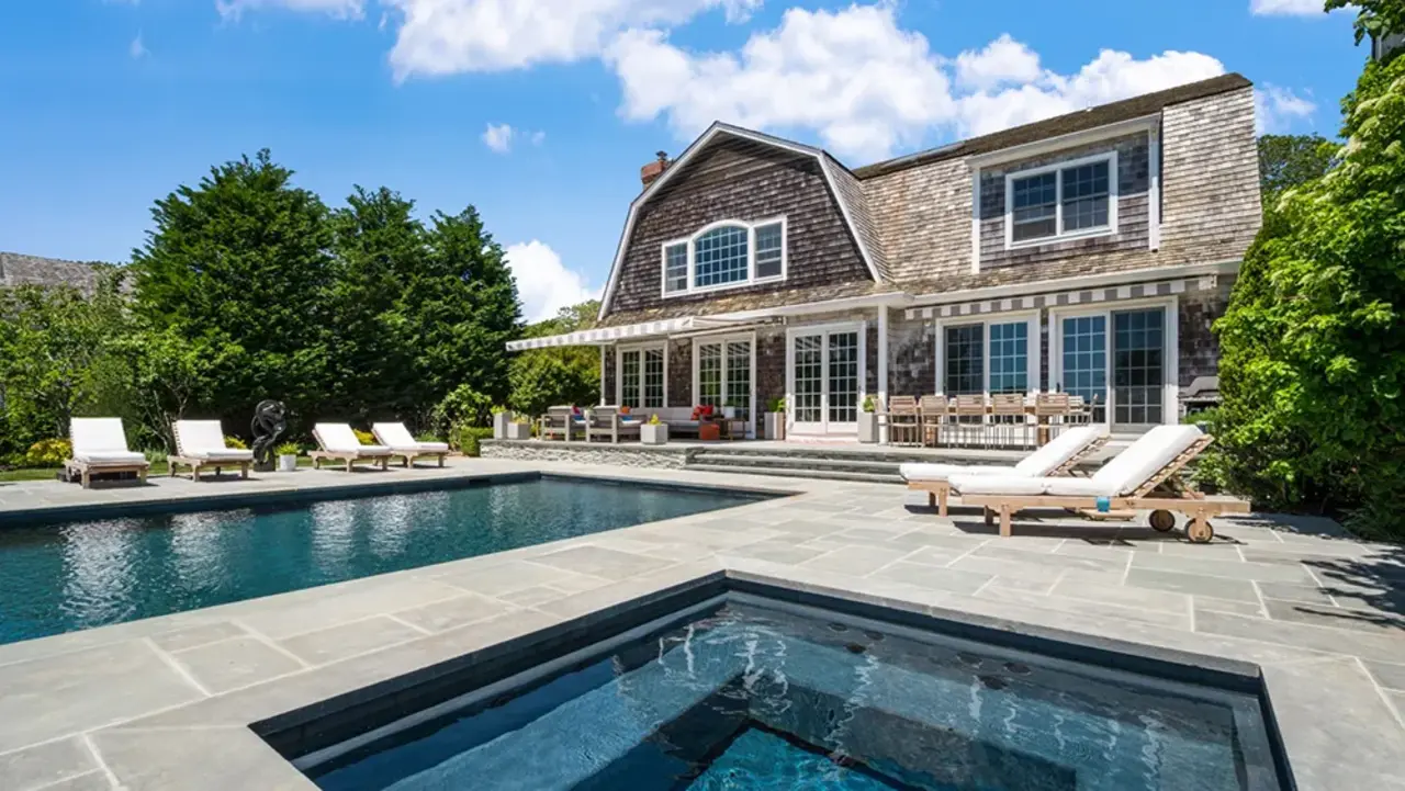 where-does-carrie-underwood-live-style-rave