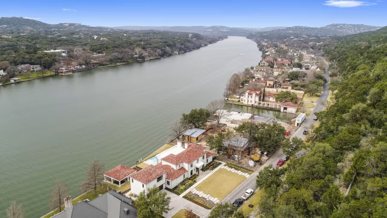 matthew-mcconaughey-house-in-austin-texas-style-rave