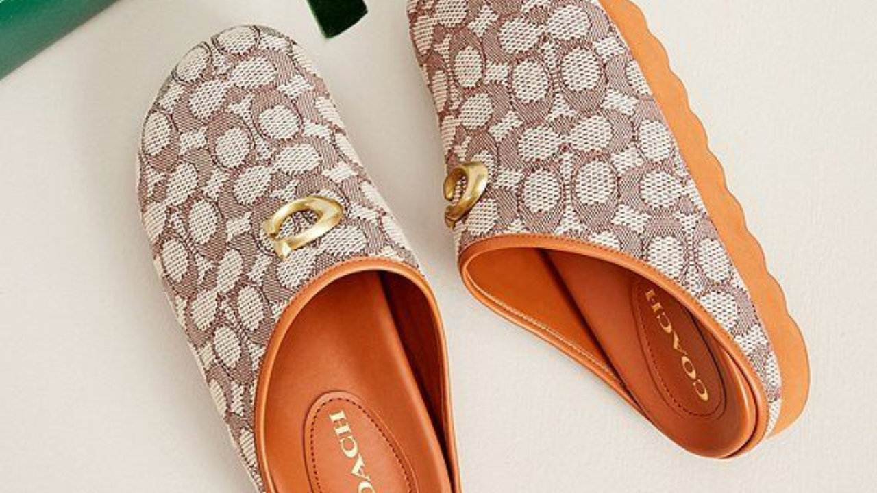 coach-clogs-vs-traditional-clogs-style-rave