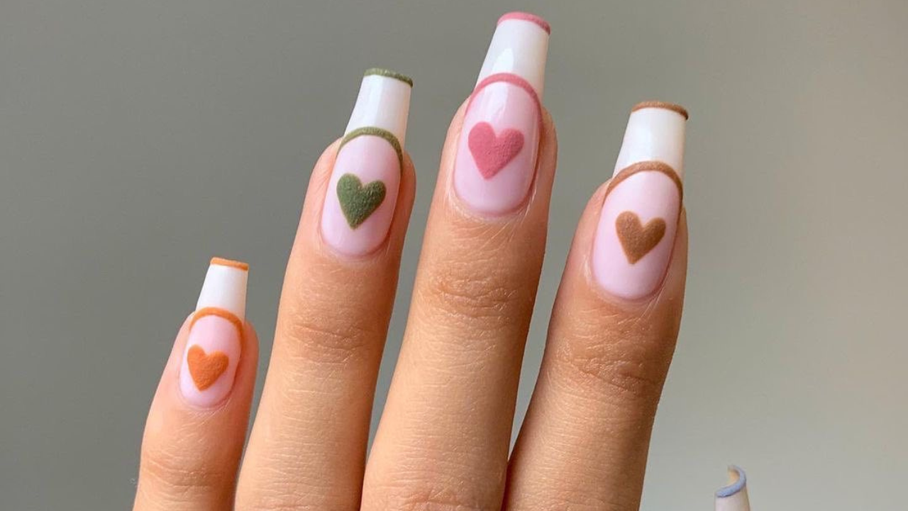 Fall’s Most Dramatic Mani Trend in 2025