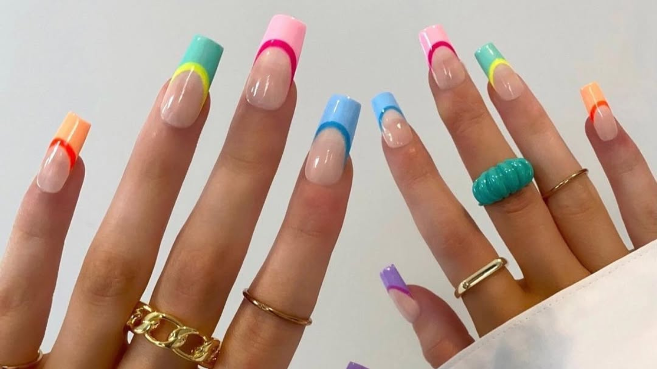 french-tip-nail-designs-style-rave