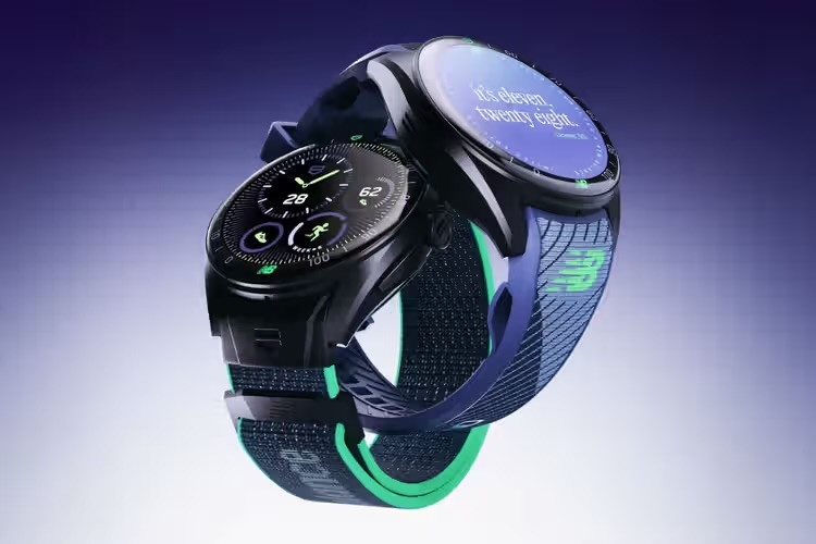 Умные часы Label Heuer Connected Calibre E5 40 мм X New Balance Edition в черном цвете с DLC — титан