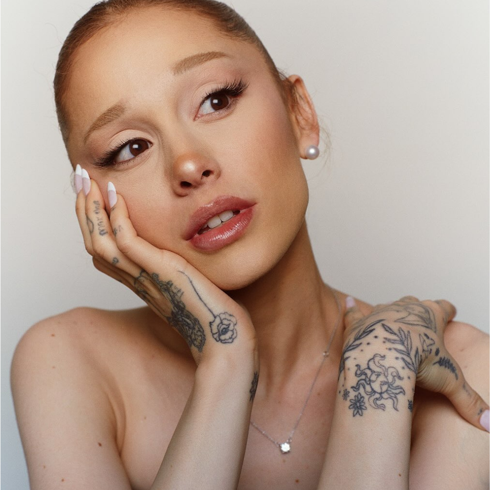 ariana-grande-eternal-sunshine-tour-style-rave