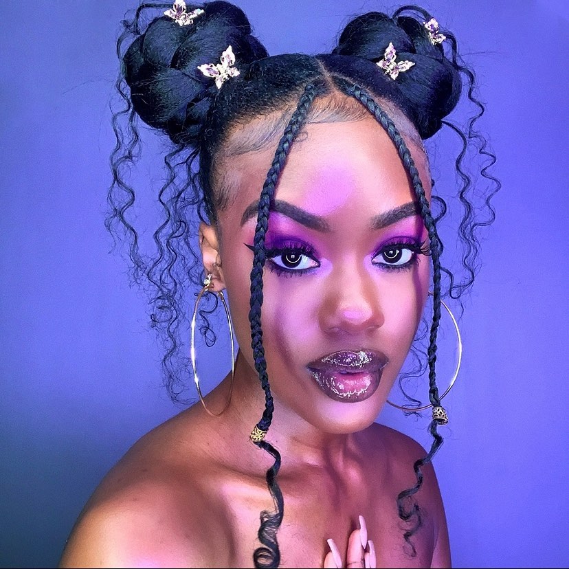 Braided space buns — easy space bun hairstyles for the holidays