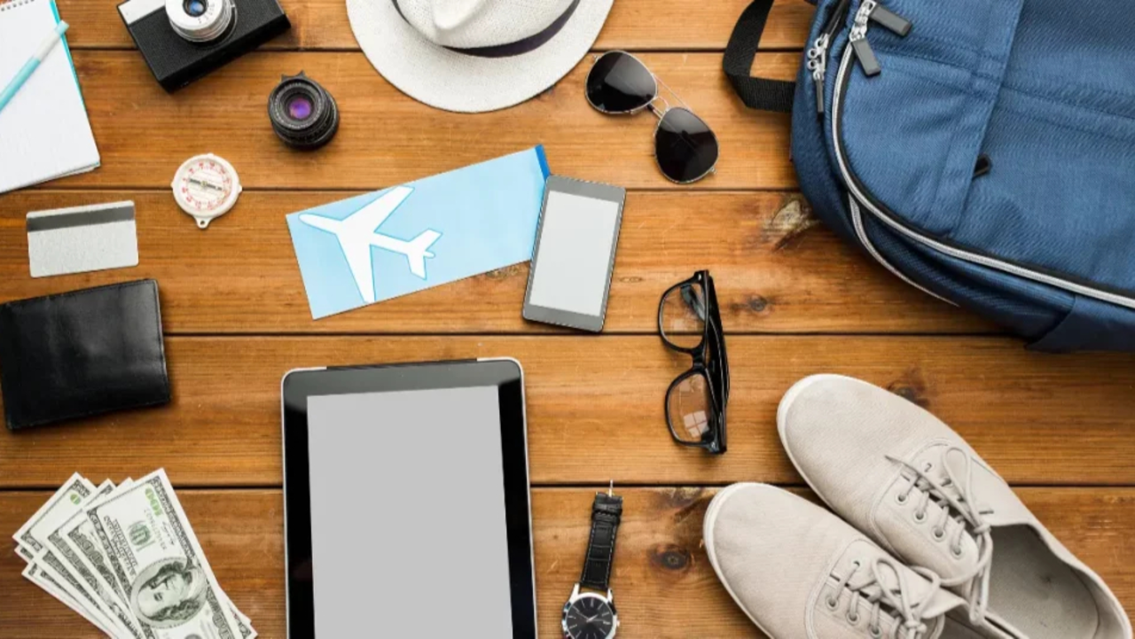 best-travel-gadgets-style-rave