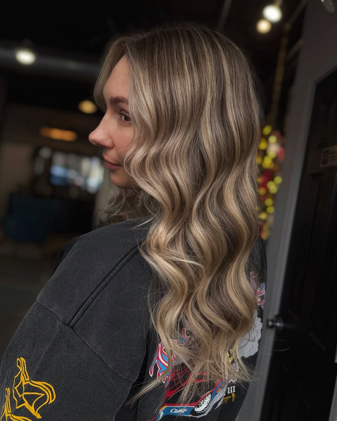Beige honey blonde —one of the trending honey blonde hair shades
