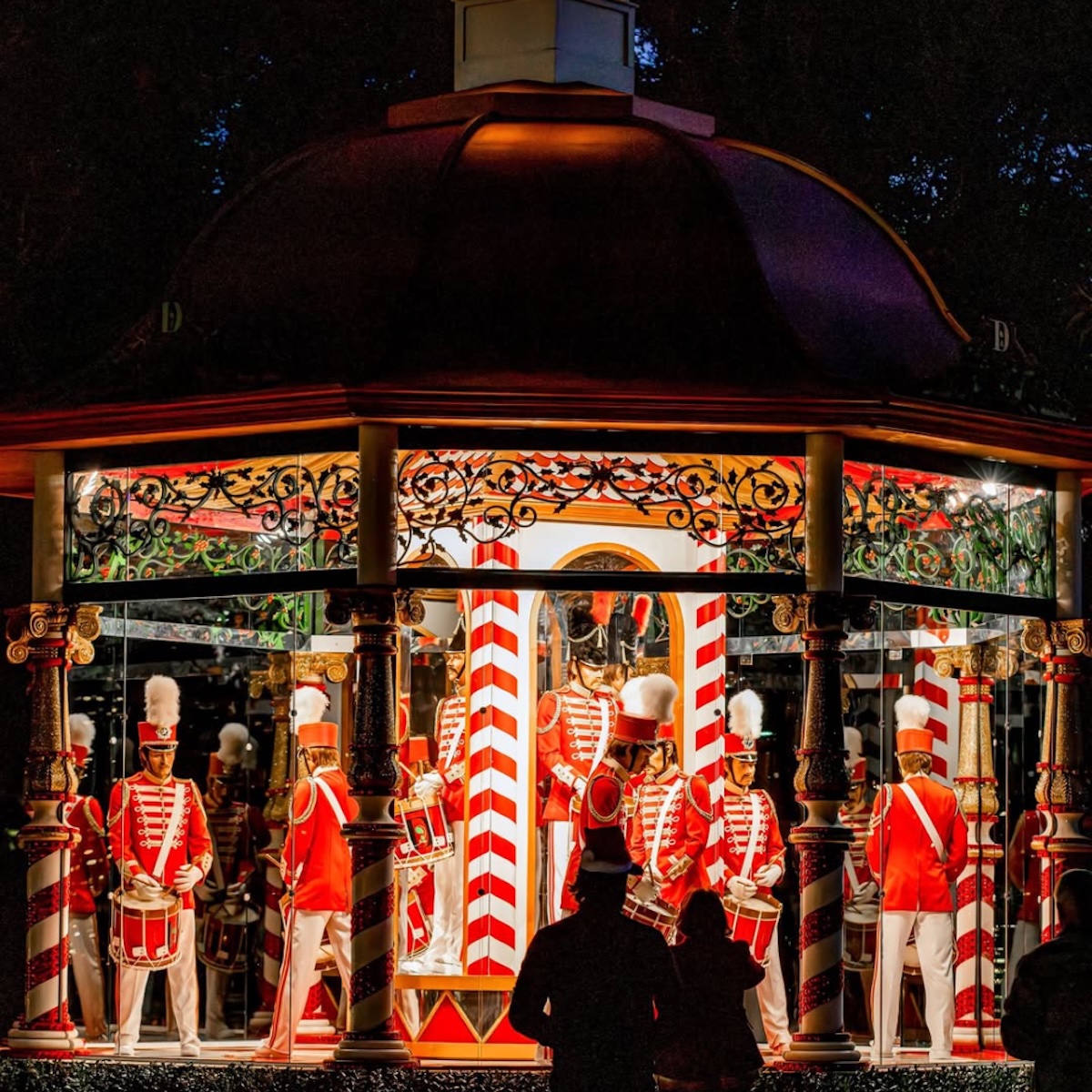 what-to-do-in-dallas-christmas-style-rave