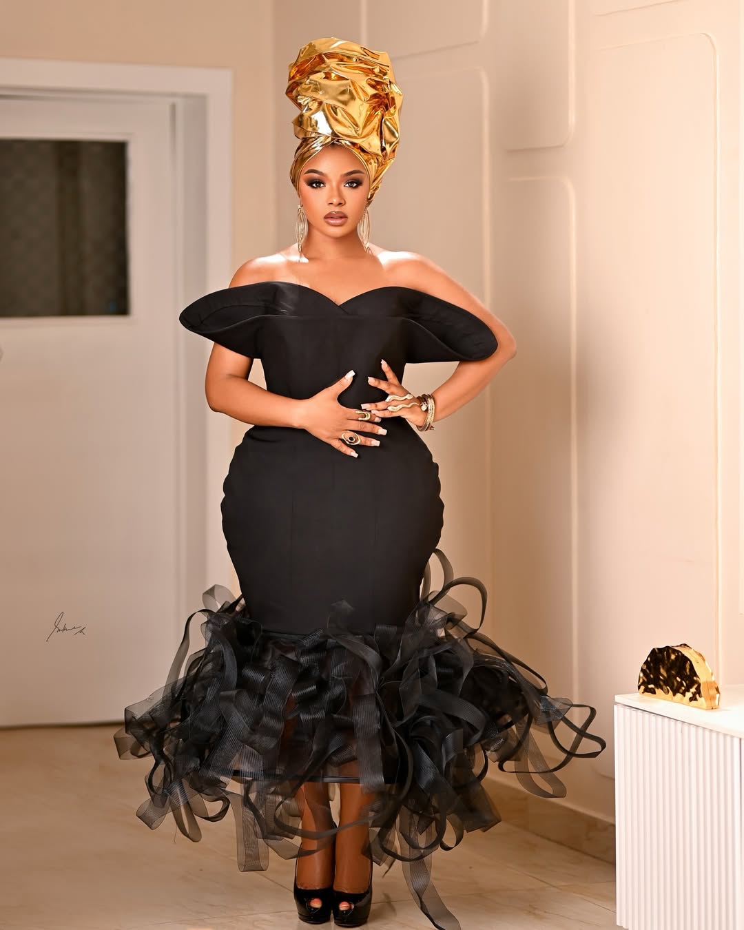 roseline afije at oversabi aunty premiere