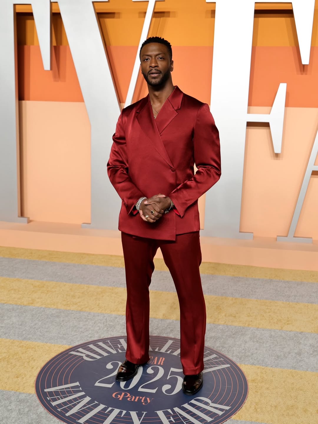 christmas-colors-outfits-style-rave