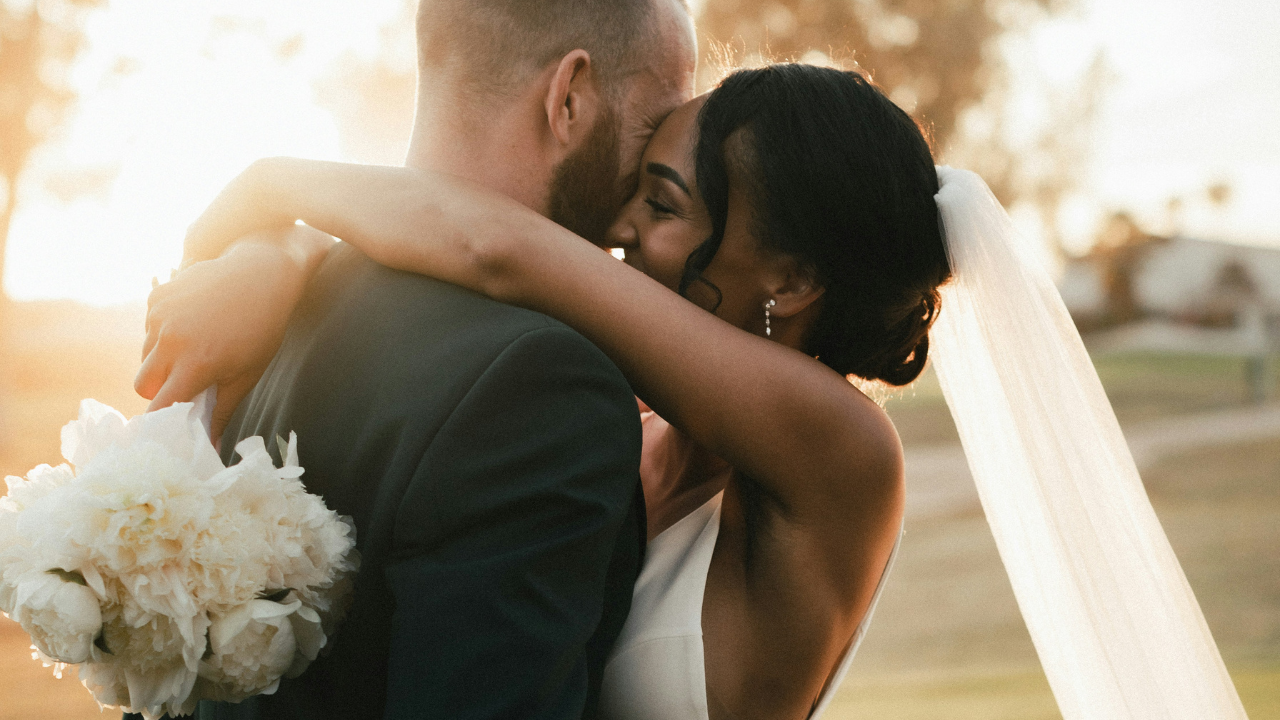 marriage-of-convenience-meaning-style-rave