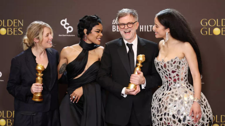 Golden-Globes-awards-2026-style-rave