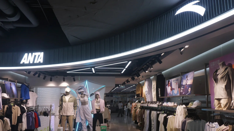 ANTA-Sports-Style-Rave