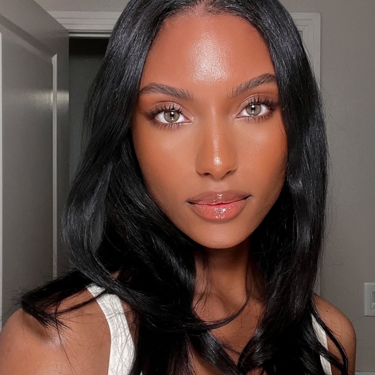 lip-blush-blushing-trend-style-rave