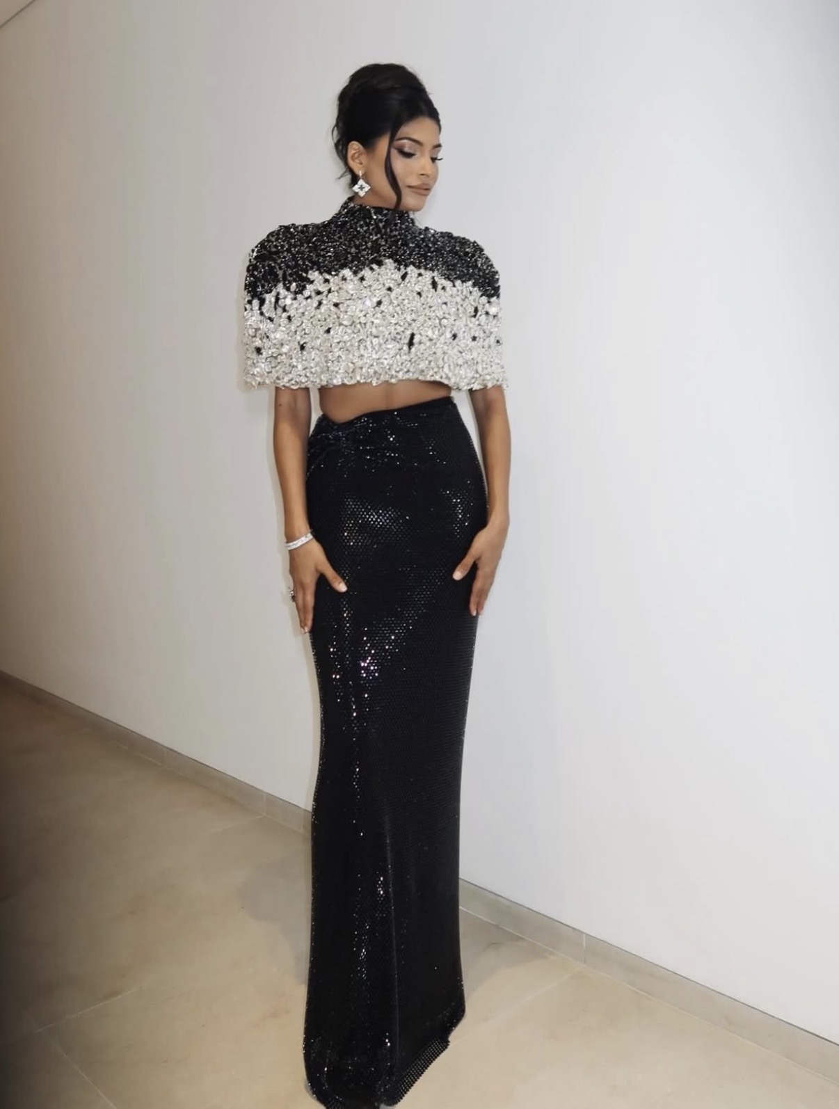 High-rise maxi pencil skirt with cape top styled for formal event— maxi pencil skirt outfit ideas