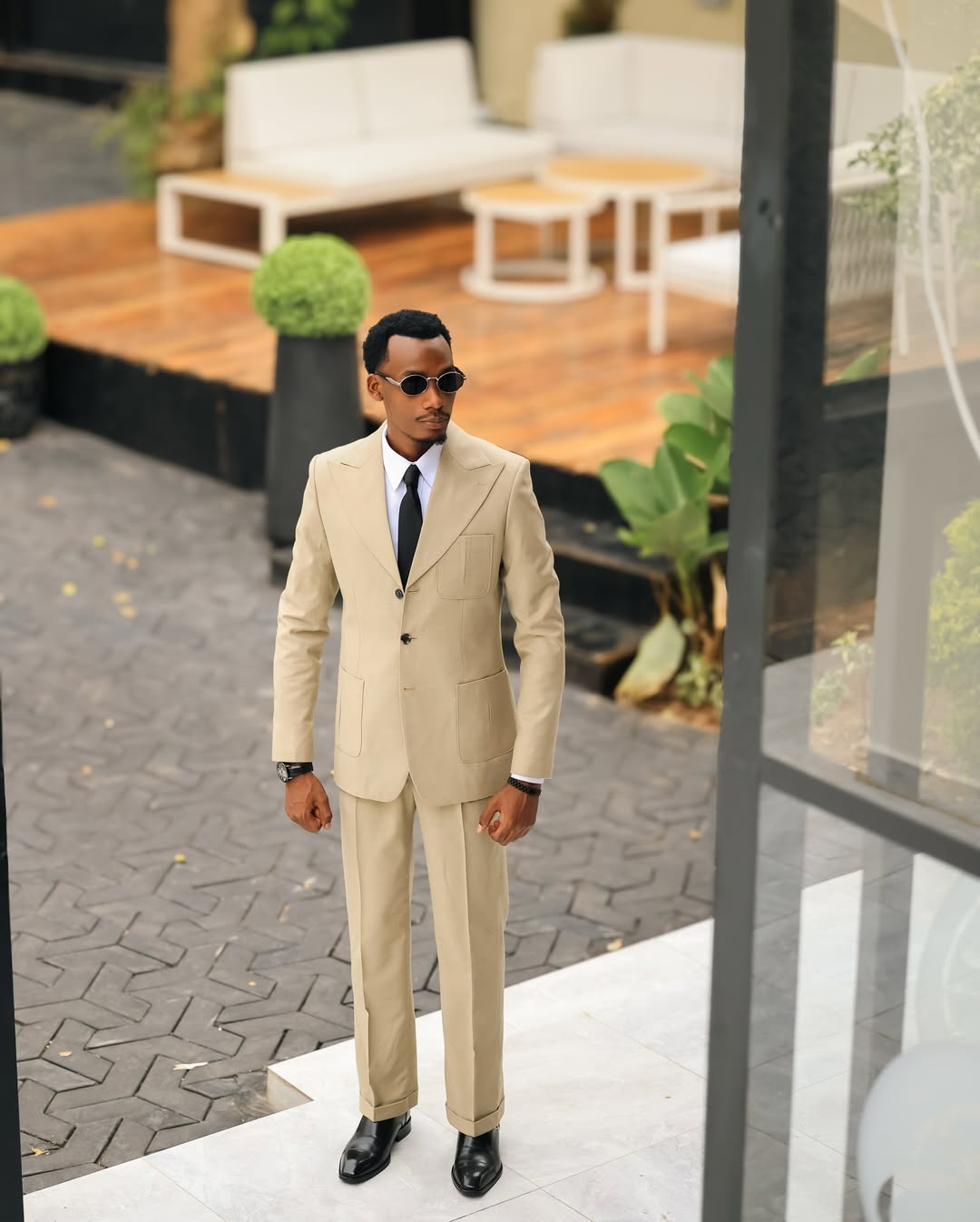 three-button-men-suits-style-rave