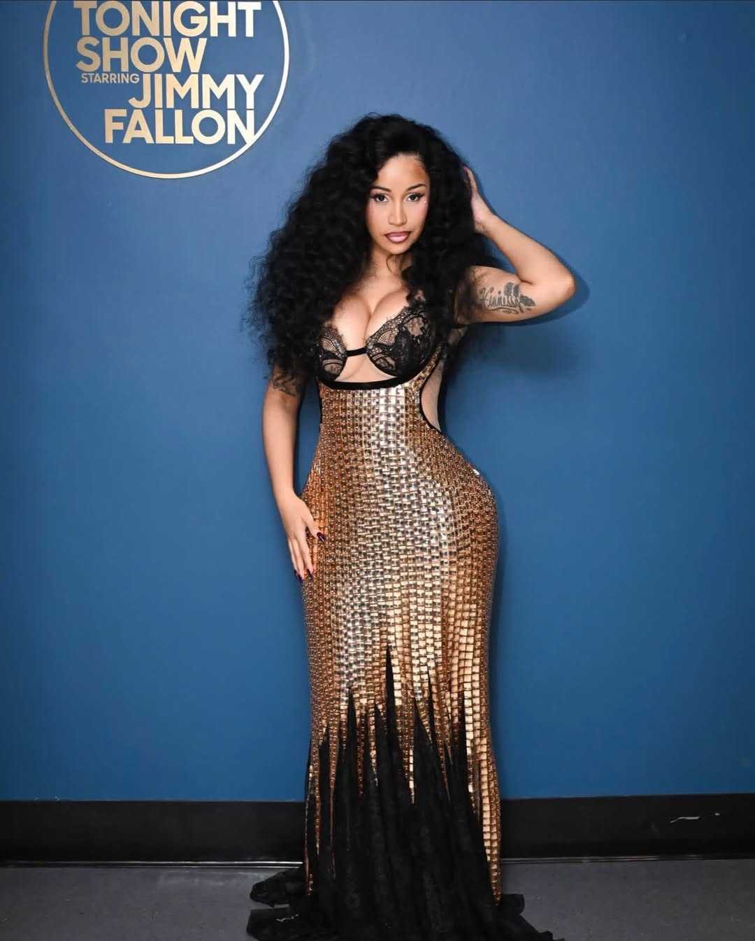 Cardi B Tonight Show starring Jimmy Fallon appearance stylish celebrity lookCardi B Tonight Show starring Jimmy Fallon appearance stylish celebrity look