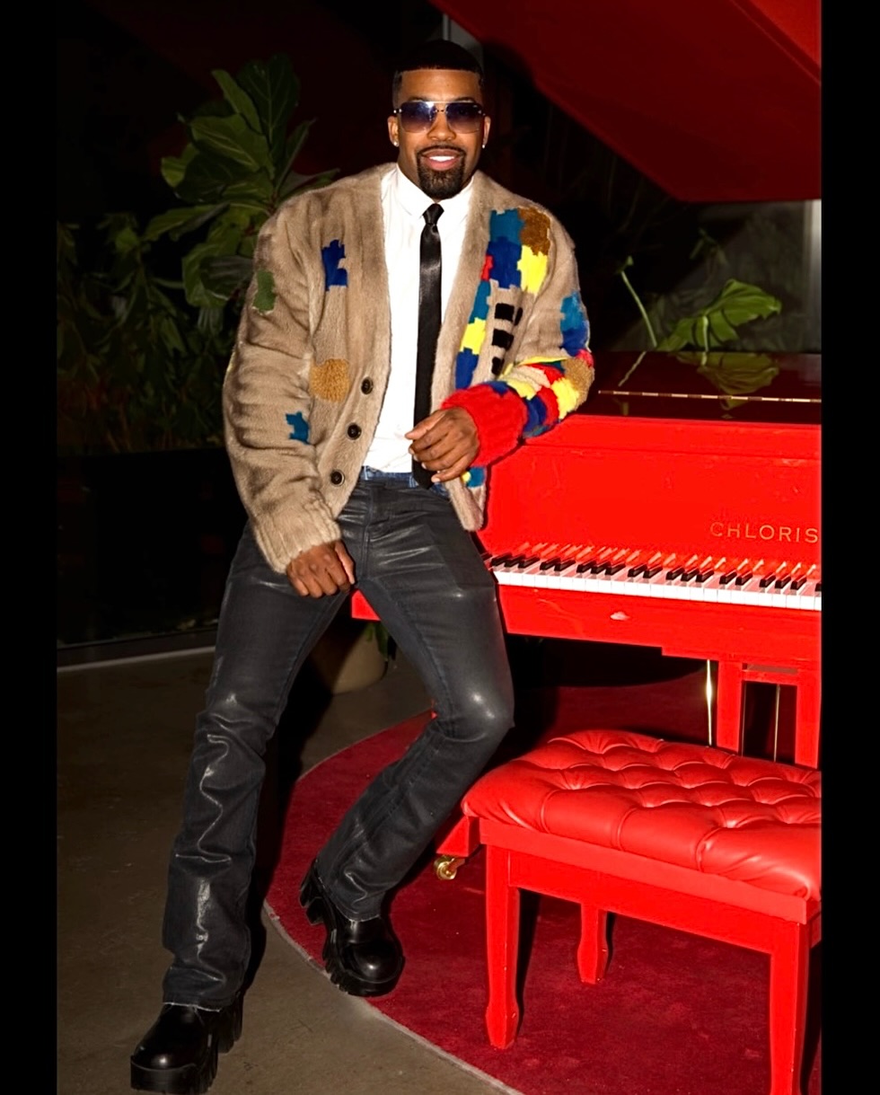 tie-back-in-fashion-style-rave