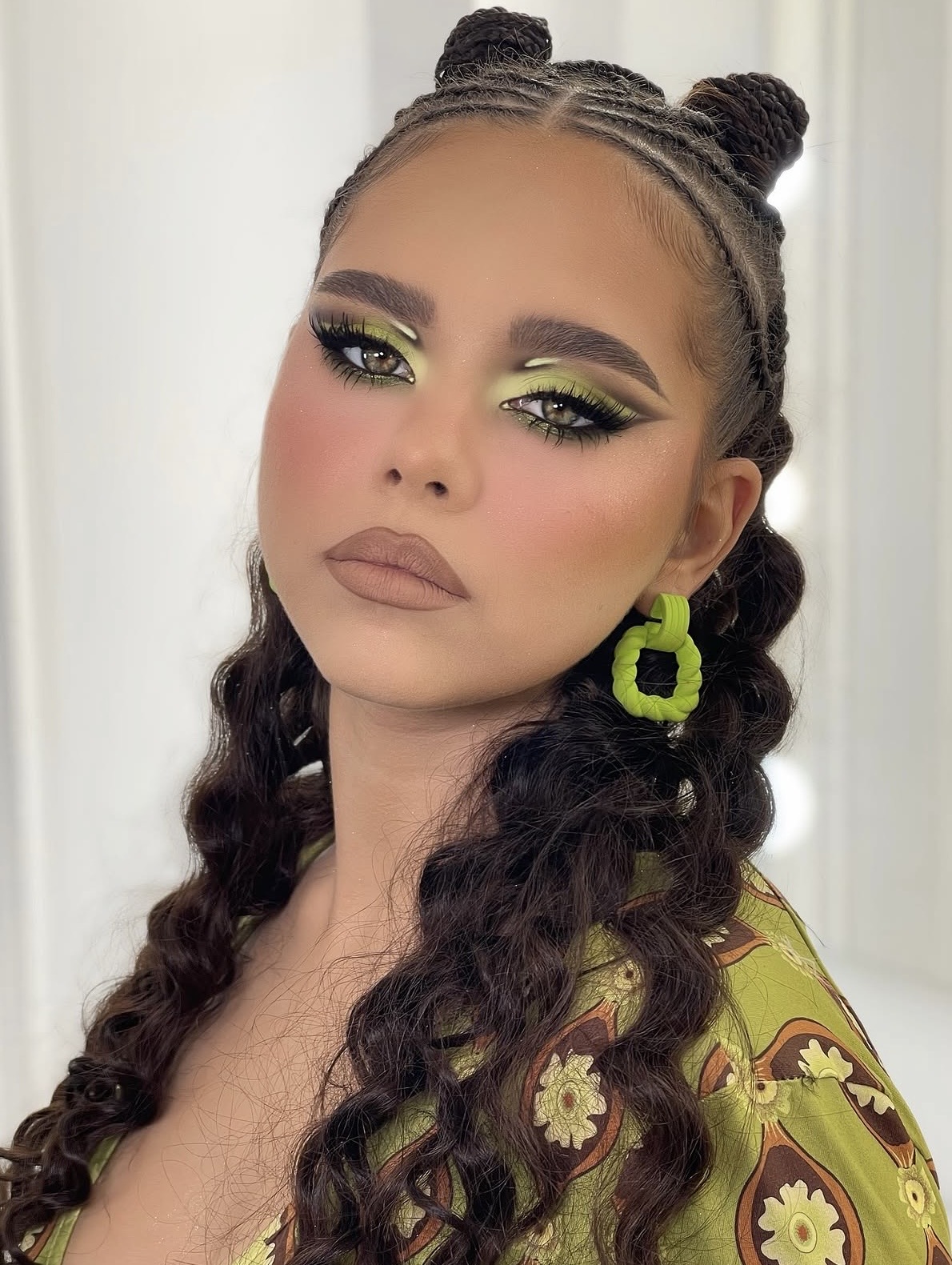 graphic eyeliner looks