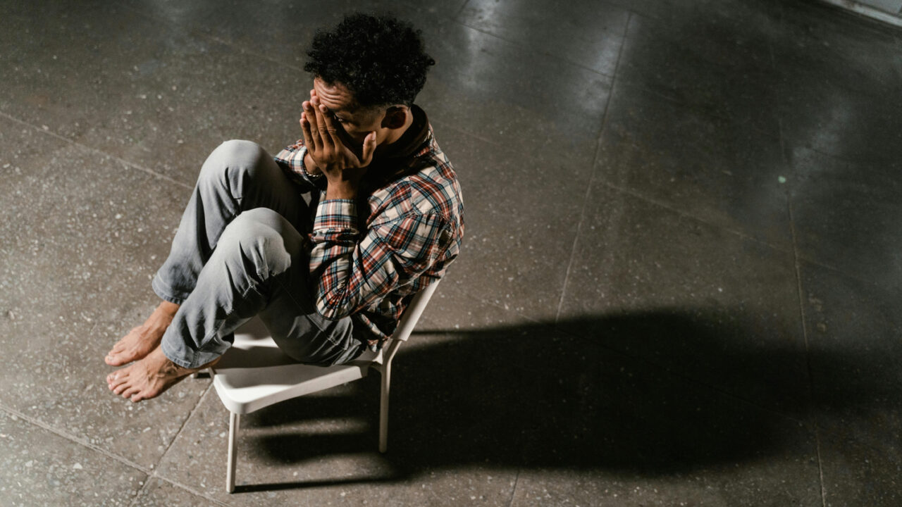 how-to-deal-with-anxiety-as-a-man-style-rave