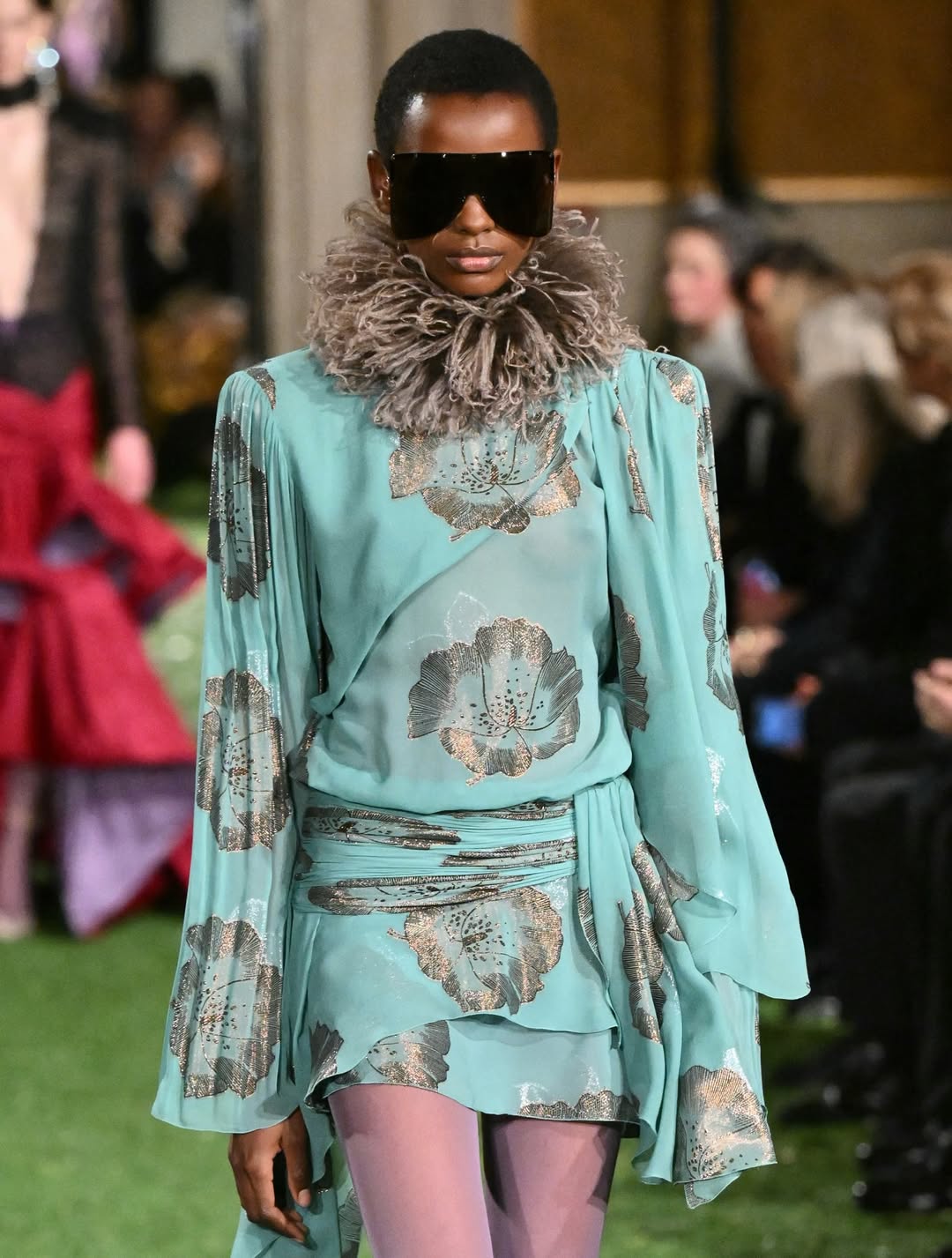 Is Fashion Week Dying Or Evolving Into Something Better? Is Fashion Week Dying Or Evolving Into Something Better?