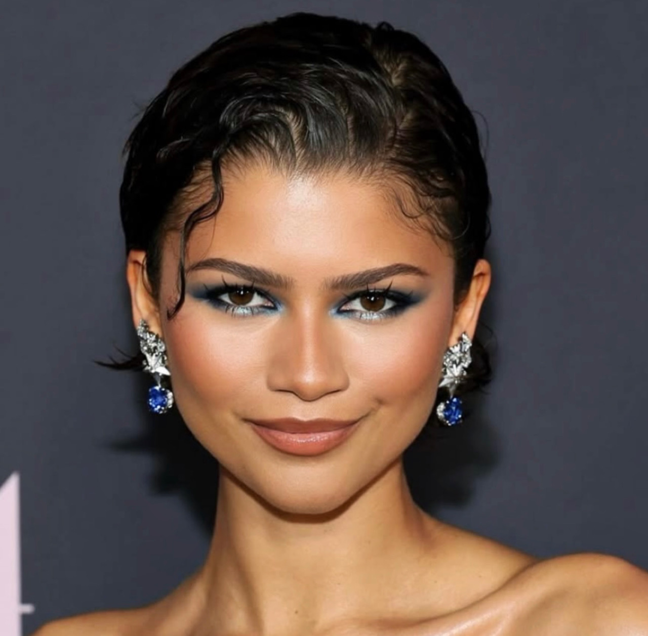 Zendaya’s Metallic Blue Eyes Cast A Spell Over New York City—Here’s How To Recreate It Zendaya’s Metallic Blue Eyes Cast A Spell Over New York City—Here’s How To Recreate It