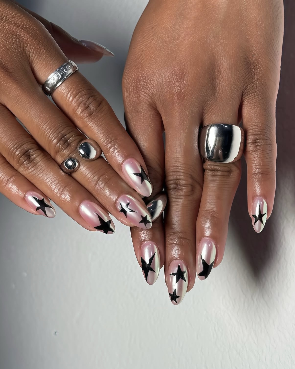 modern chrome nails design