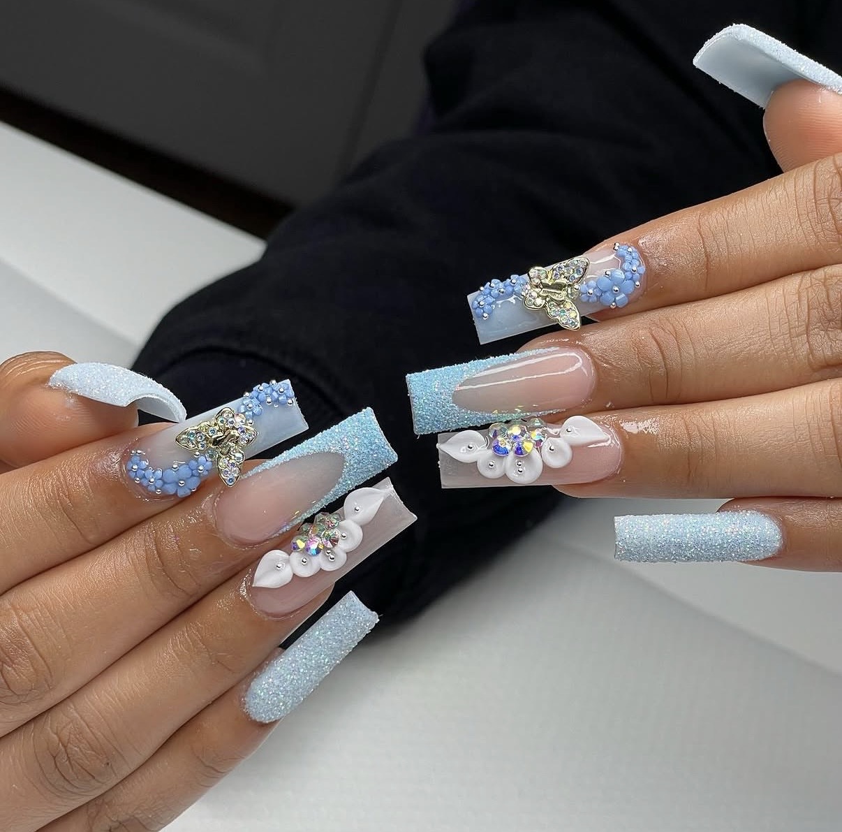 baby blue nails designs